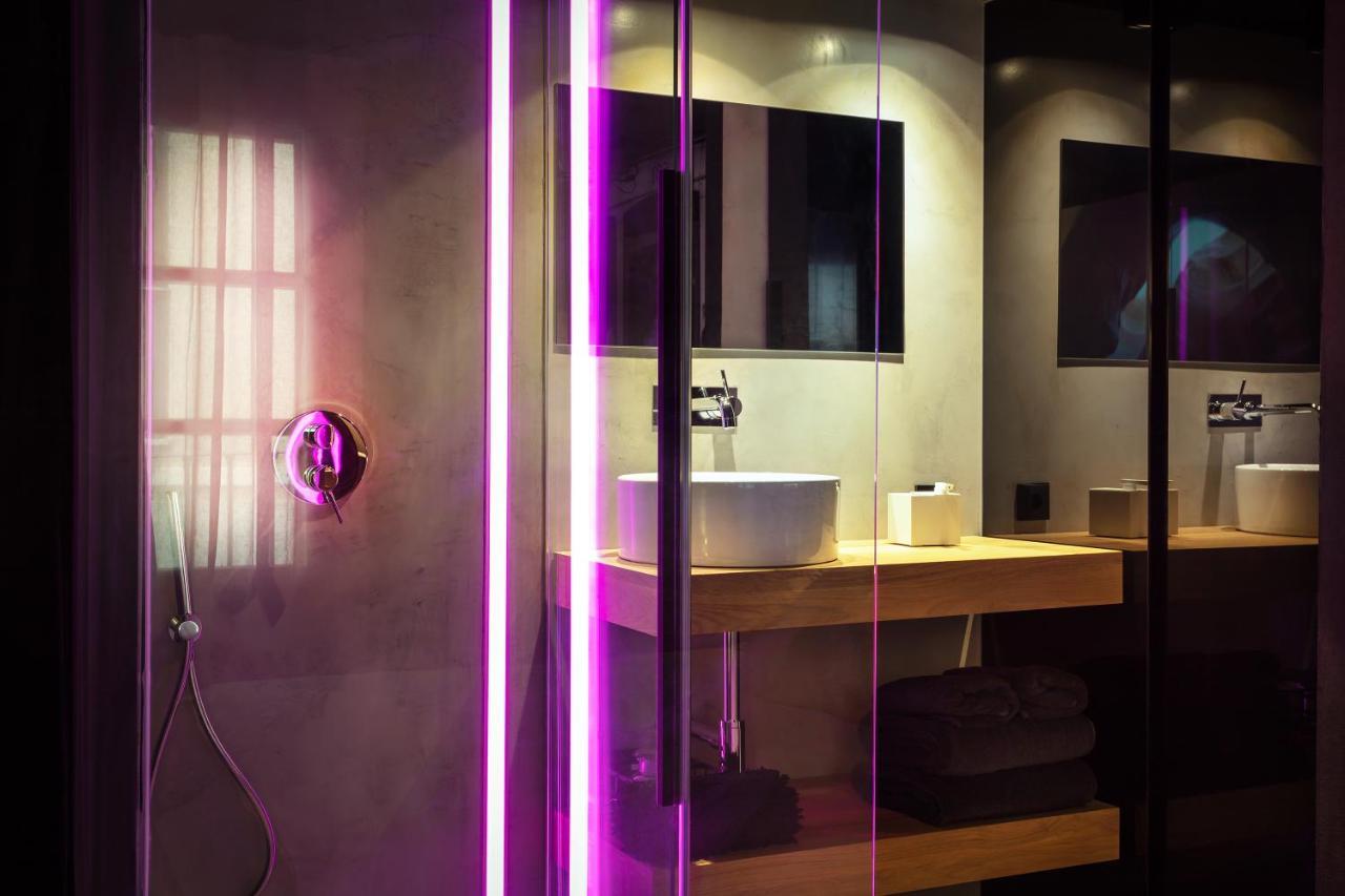 Zrooms&Suites Hostel Boutique Zaragoza Buitenkant foto