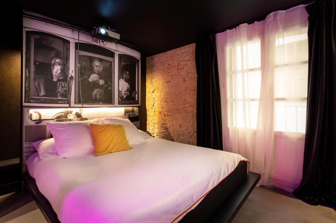 Zrooms&Suites Hostel Boutique Zaragoza Buitenkant foto