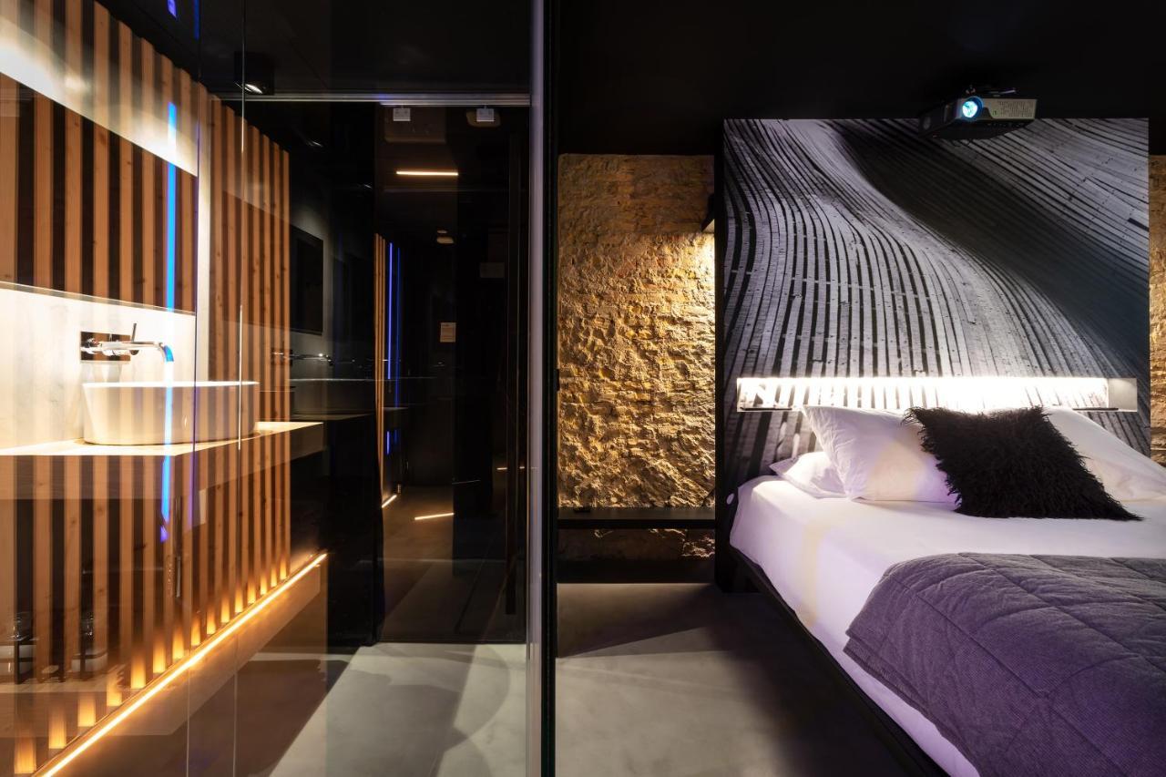 Zrooms&Suites Hostel Boutique Zaragoza Buitenkant foto