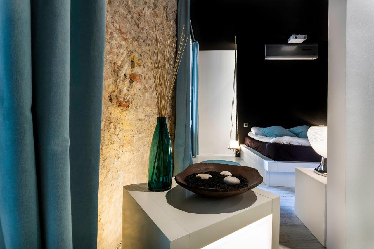 Zrooms&Suites Hostel Boutique Zaragoza Buitenkant foto