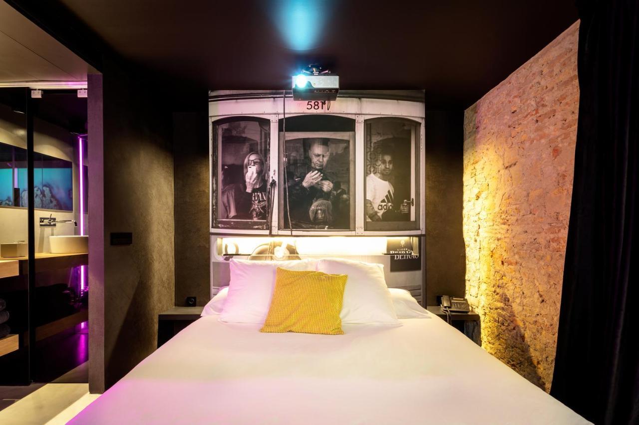 Zrooms&Suites Hostel Boutique Zaragoza Buitenkant foto