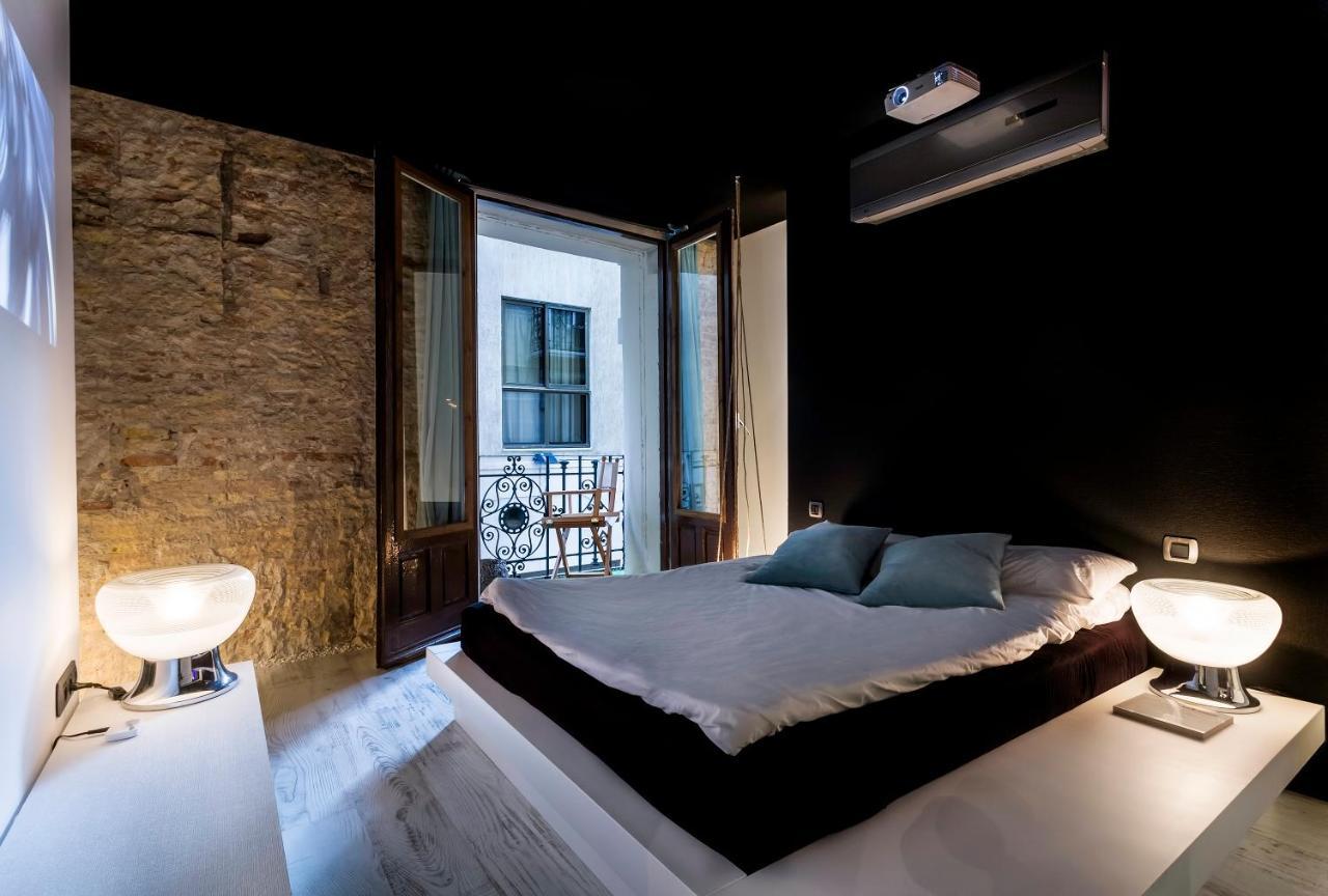 Zrooms&Suites Hostel Boutique Zaragoza Buitenkant foto