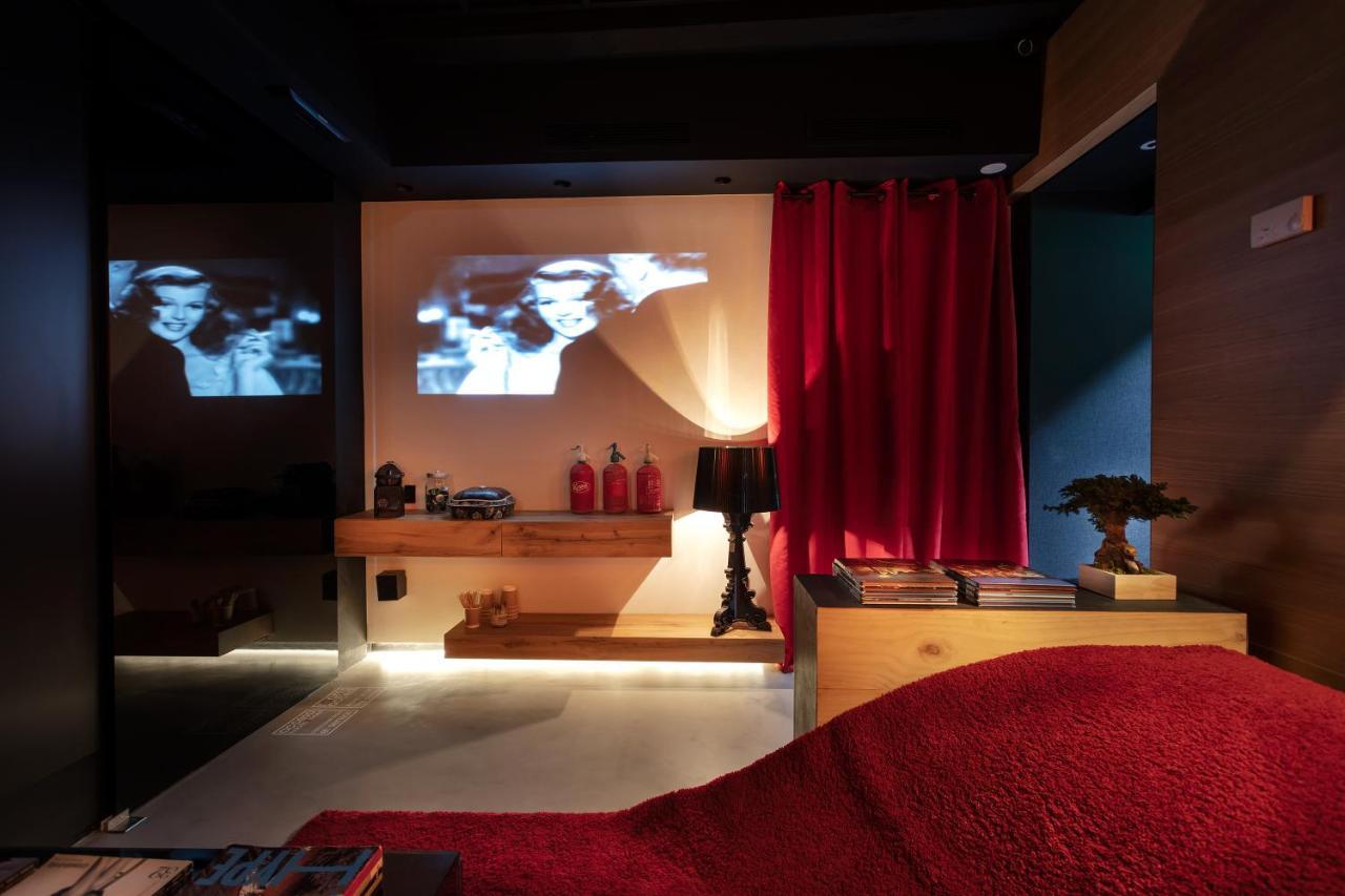 Zrooms&Suites Hostel Boutique Zaragoza Buitenkant foto
